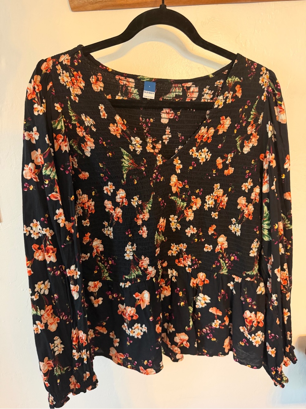 Old Navy Black Long-Sleeve Floral Smocked Peplum Top
